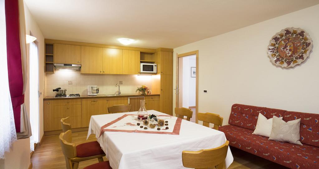 Apartament Ciasa Col Cuch La Villa  Pokój zdjęcie