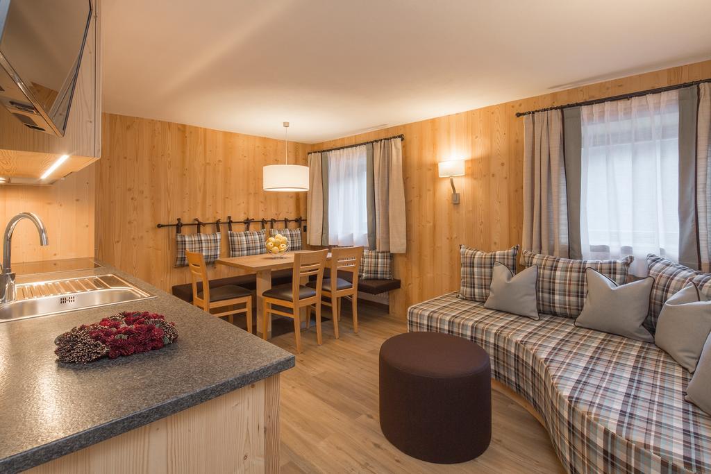 Apartament Ciasa Col Cuch La Villa  Zewnętrze zdjęcie