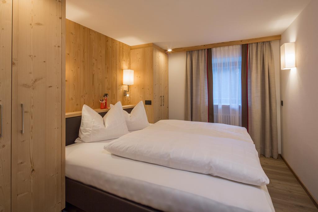 Apartament Ciasa Col Cuch La Villa  Zewnętrze zdjęcie